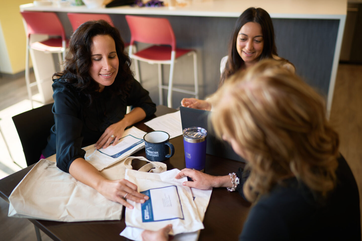 PS employees reviewing mail